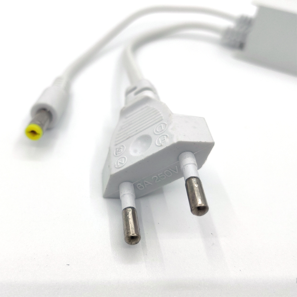 Białe wejście AC 100-240 V DC  – Ac Outdoor Power recenzja i cena
